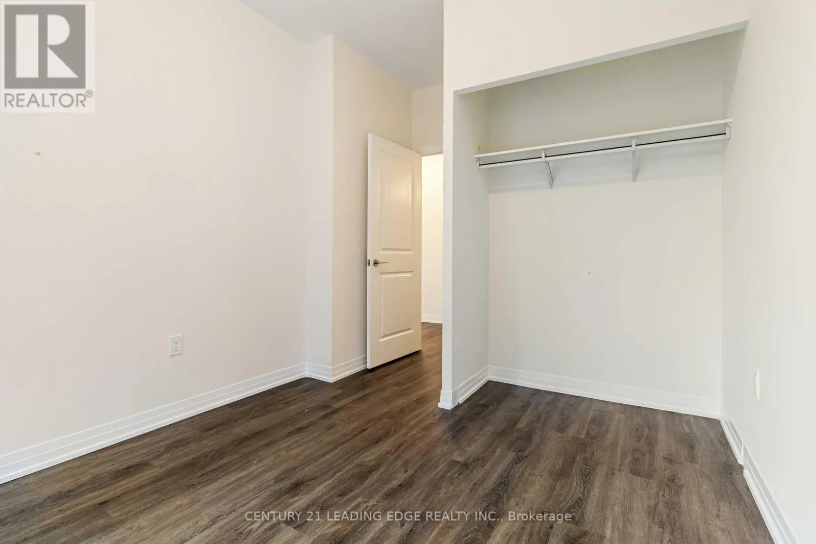 15 WATERGARDEN DRIVE