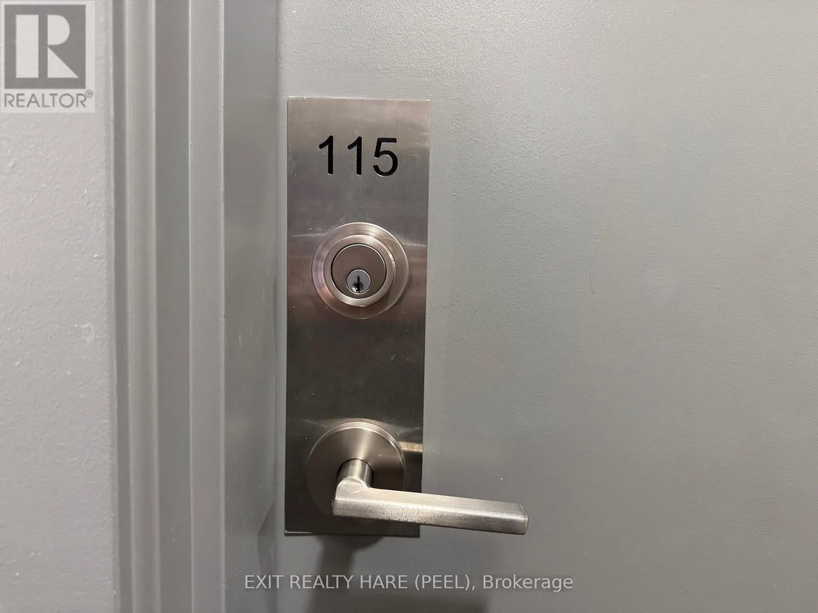 115 - 62 SKY HARBOUR DRIVE