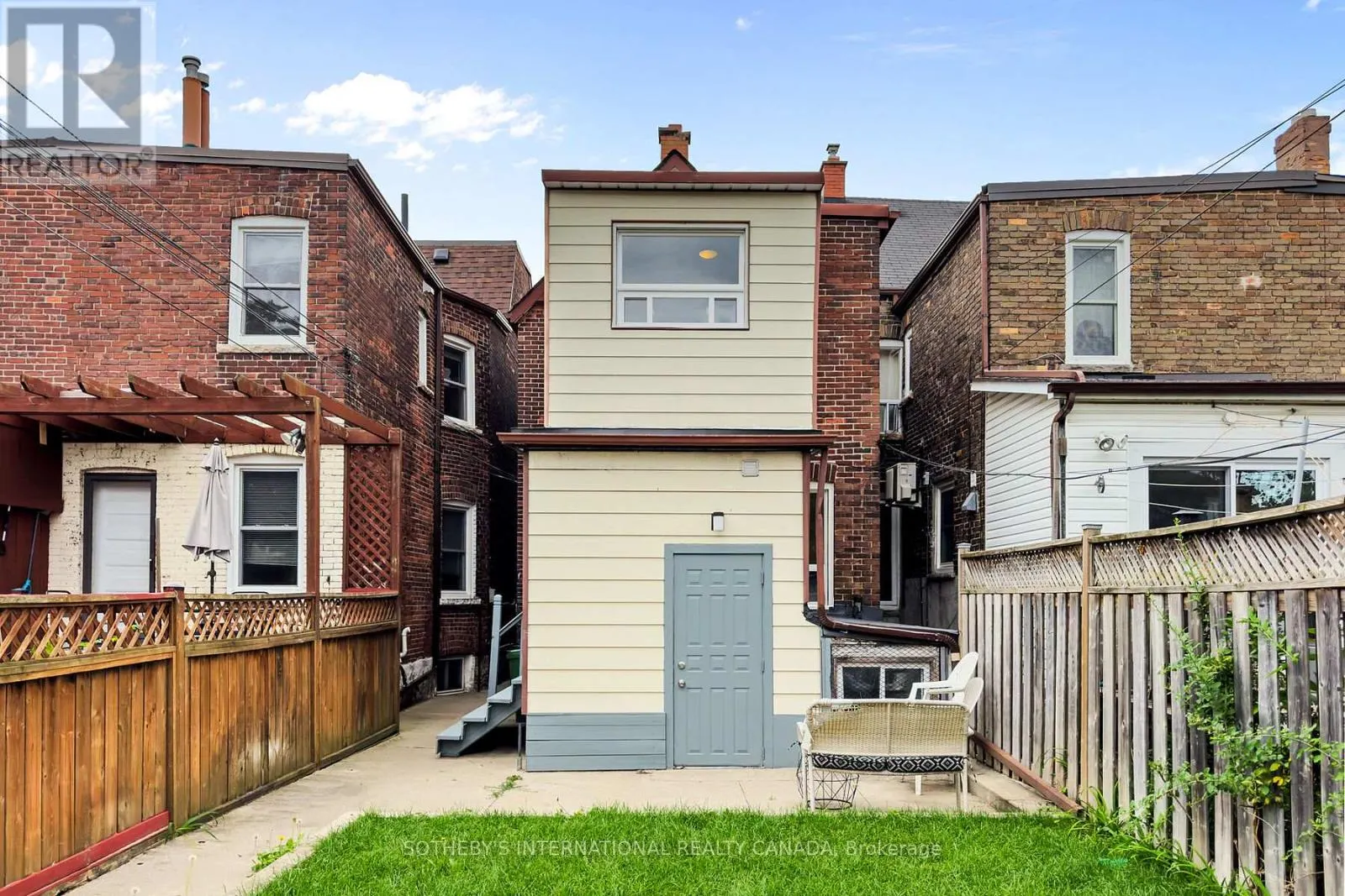 375 WESTMORELAND AVENUE