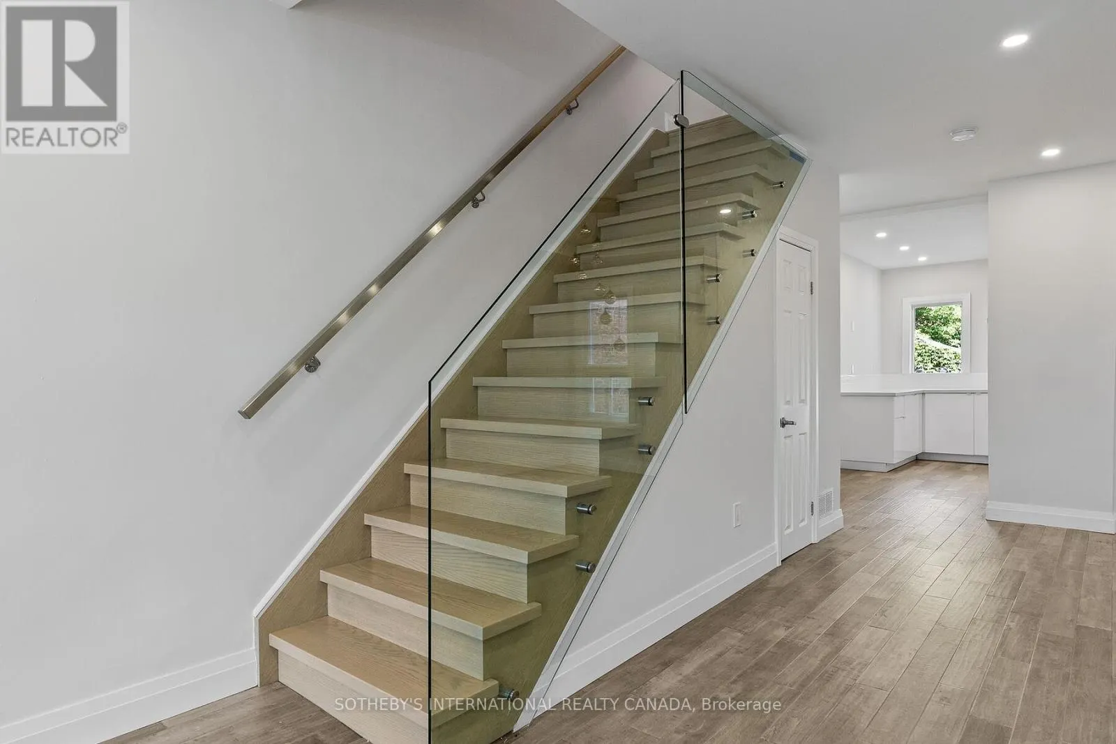 375 WESTMORELAND AVENUE