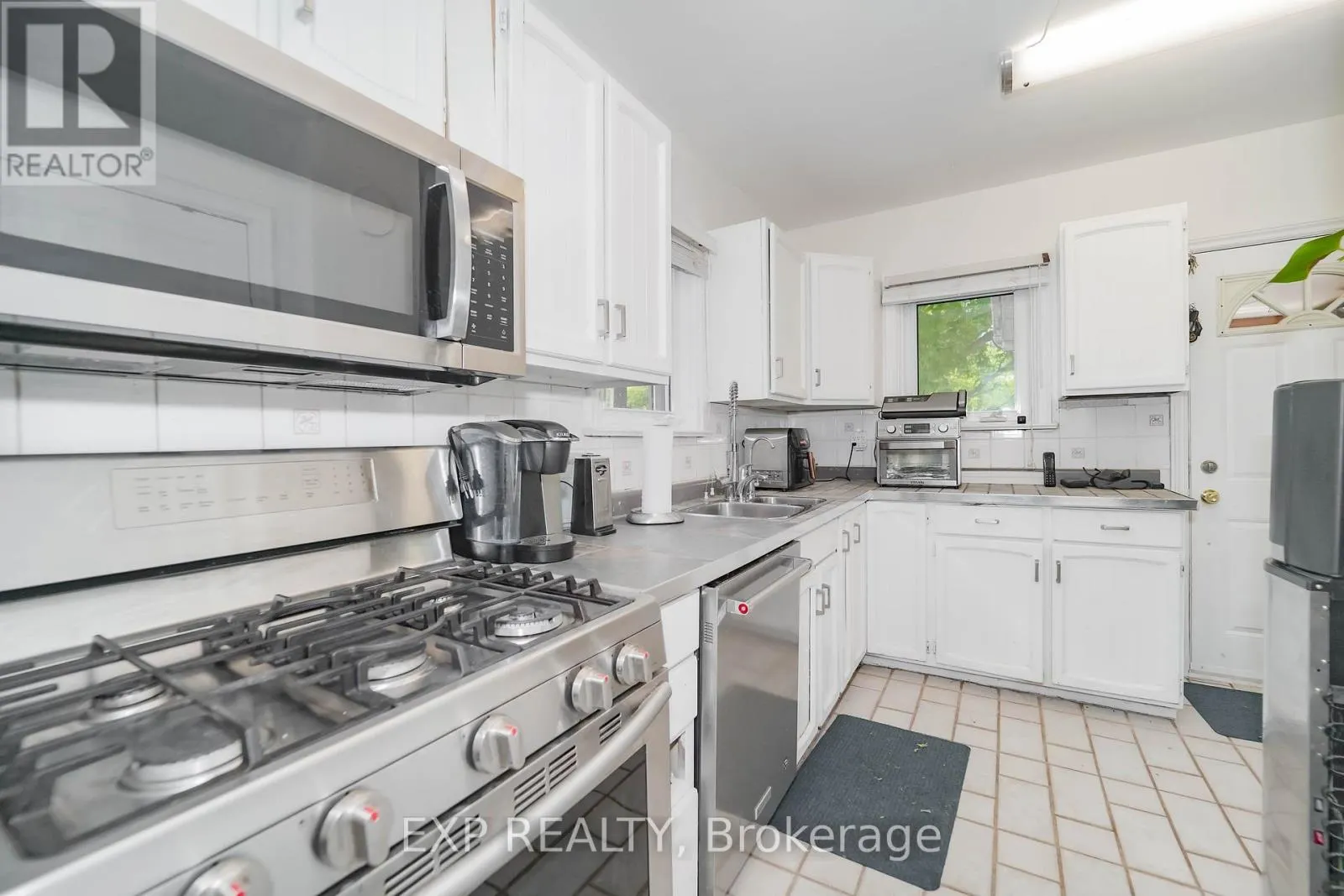 1331 ST. JAMES AVENUE