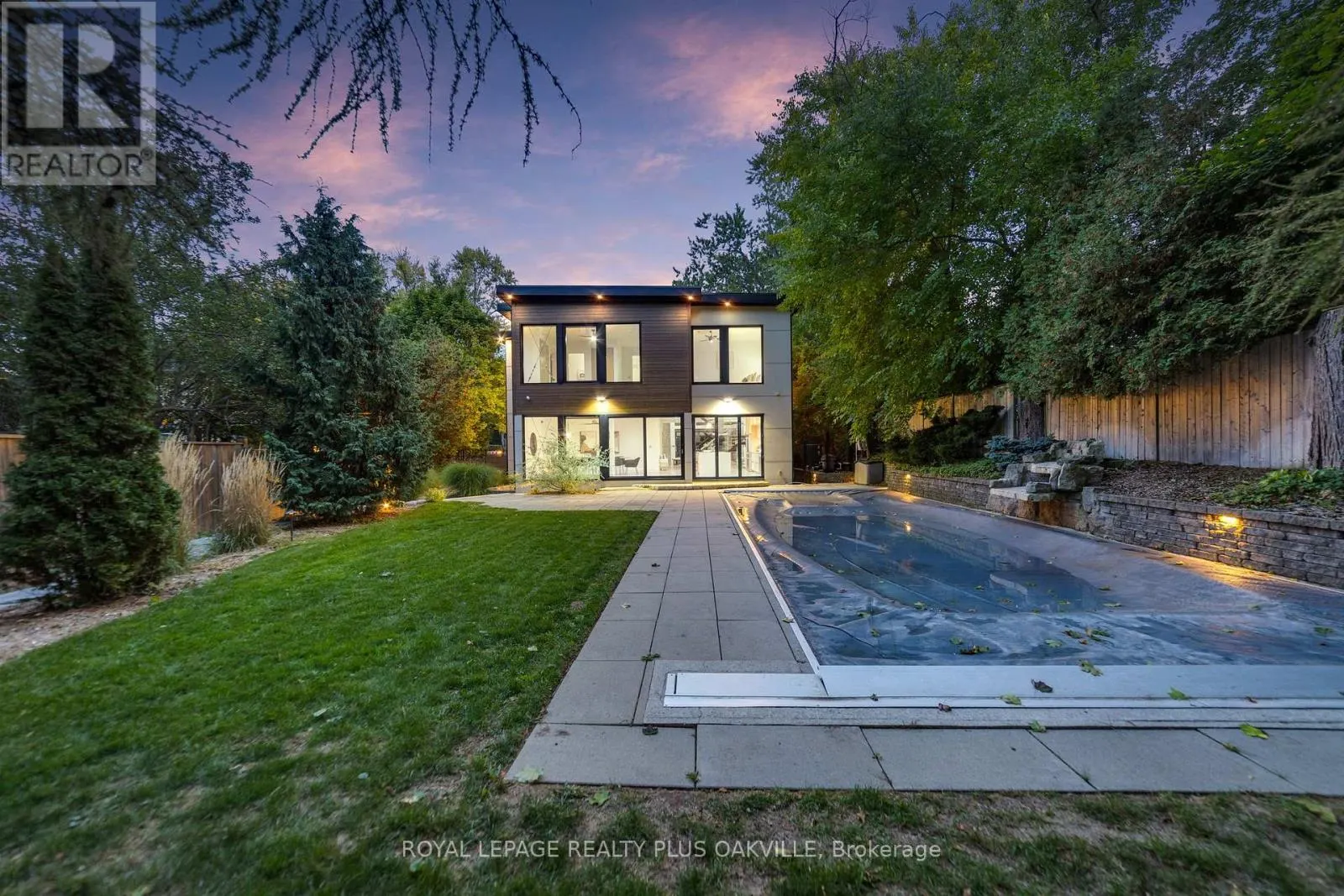 1207 STIRLING DRIVE