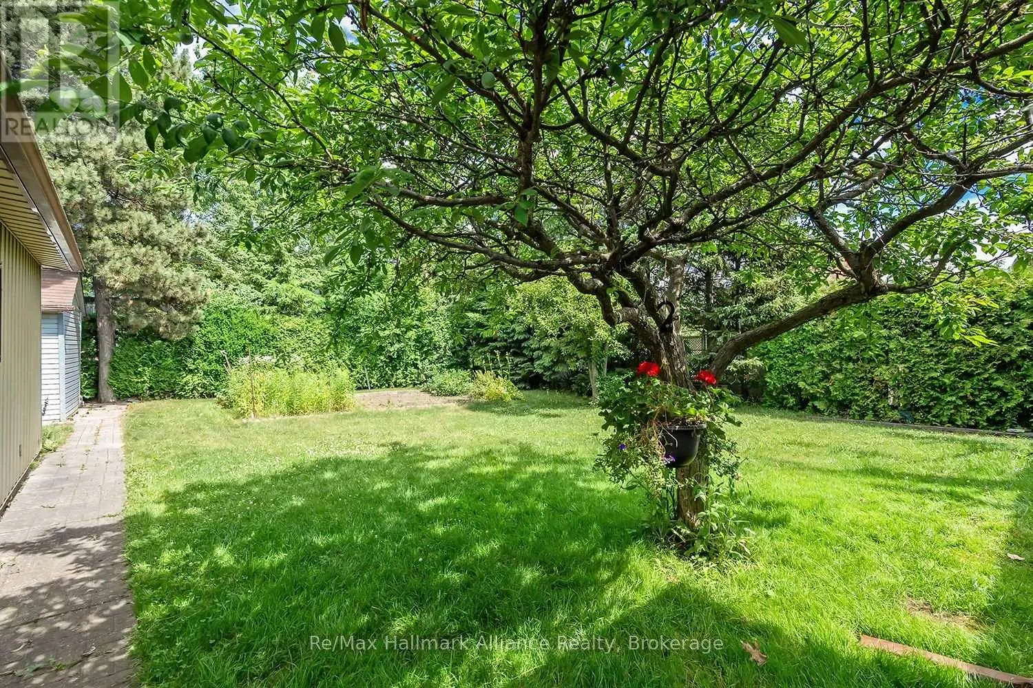 543 PINEGROVE ROAD