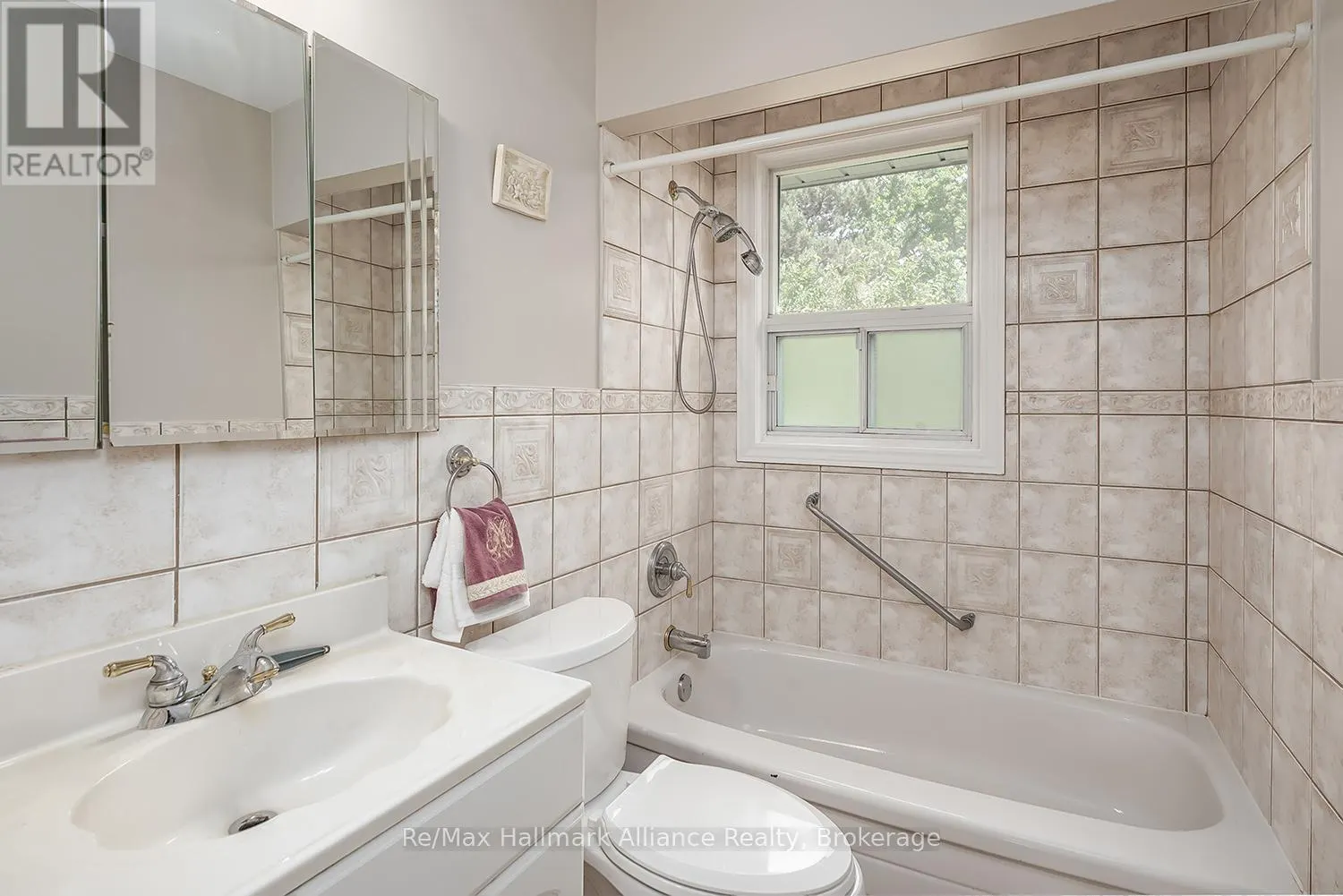 543 PINEGROVE ROAD