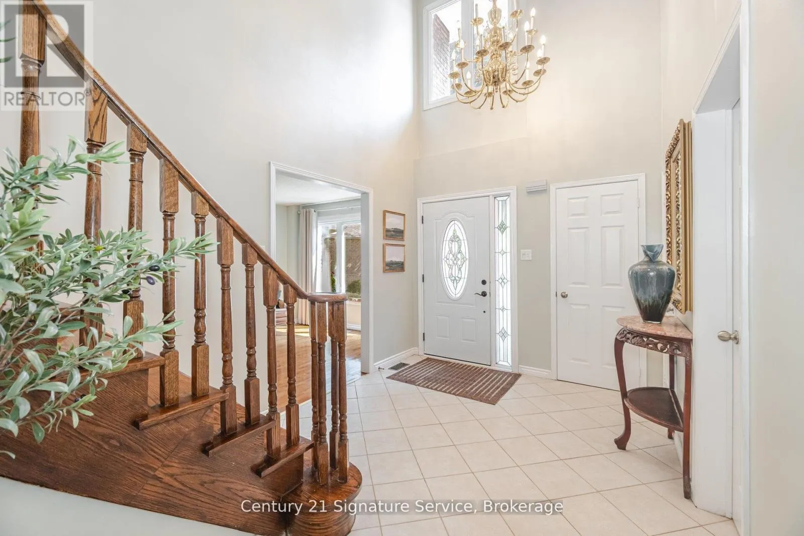 5955 LADYBURN CRESCENT