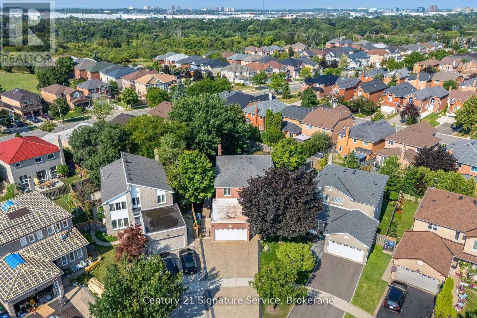 5955 LADYBURN CRESCENT