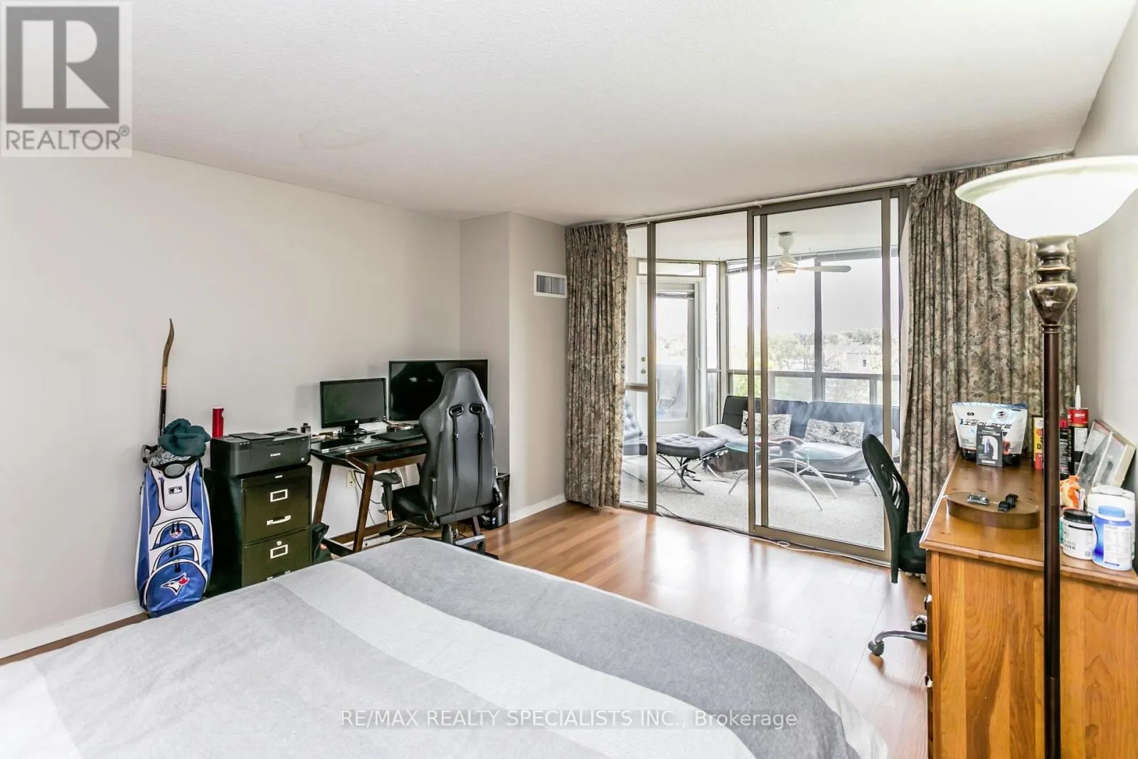 403 - 5080 PINEDALE AVENUE