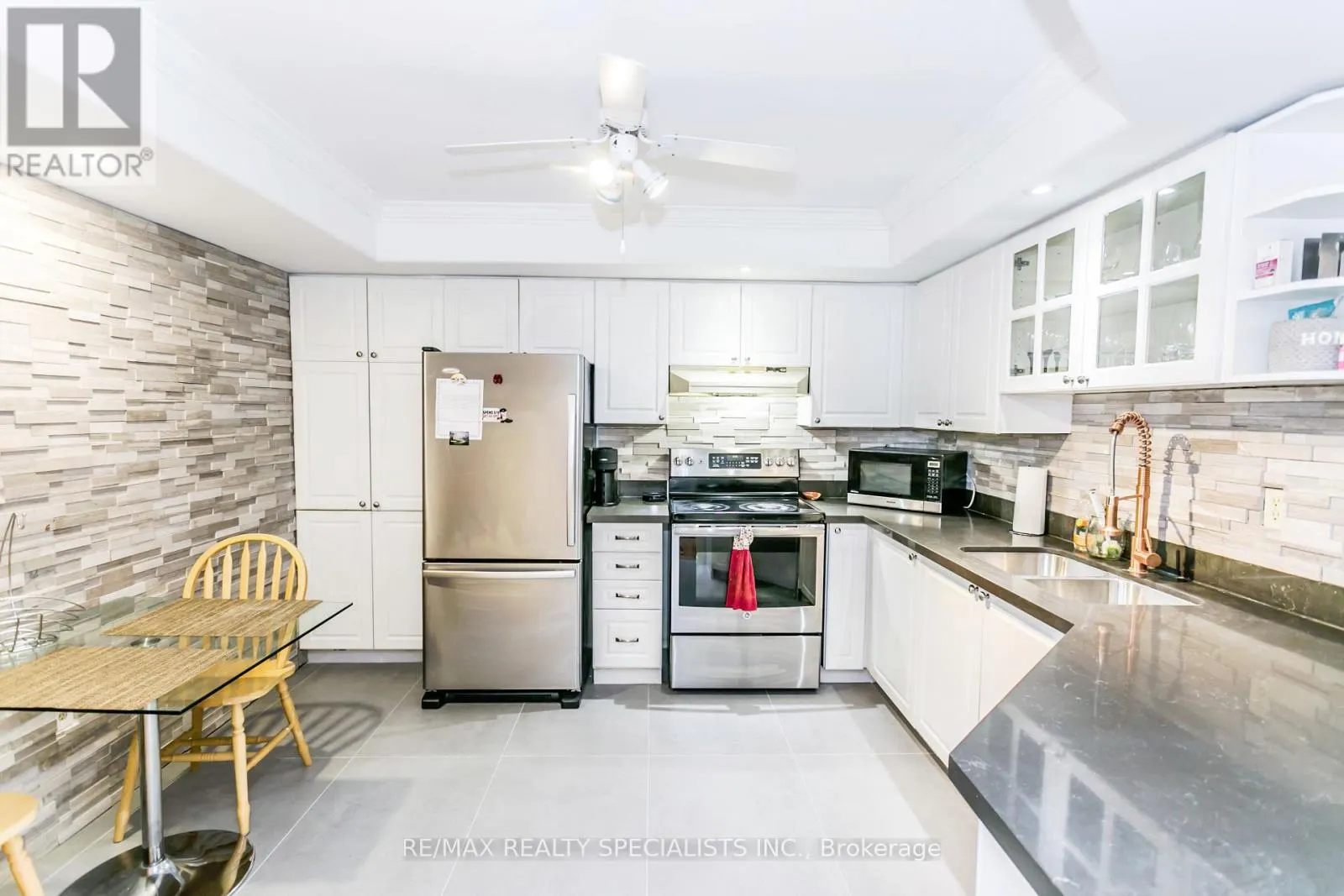403 - 5080 PINEDALE AVENUE