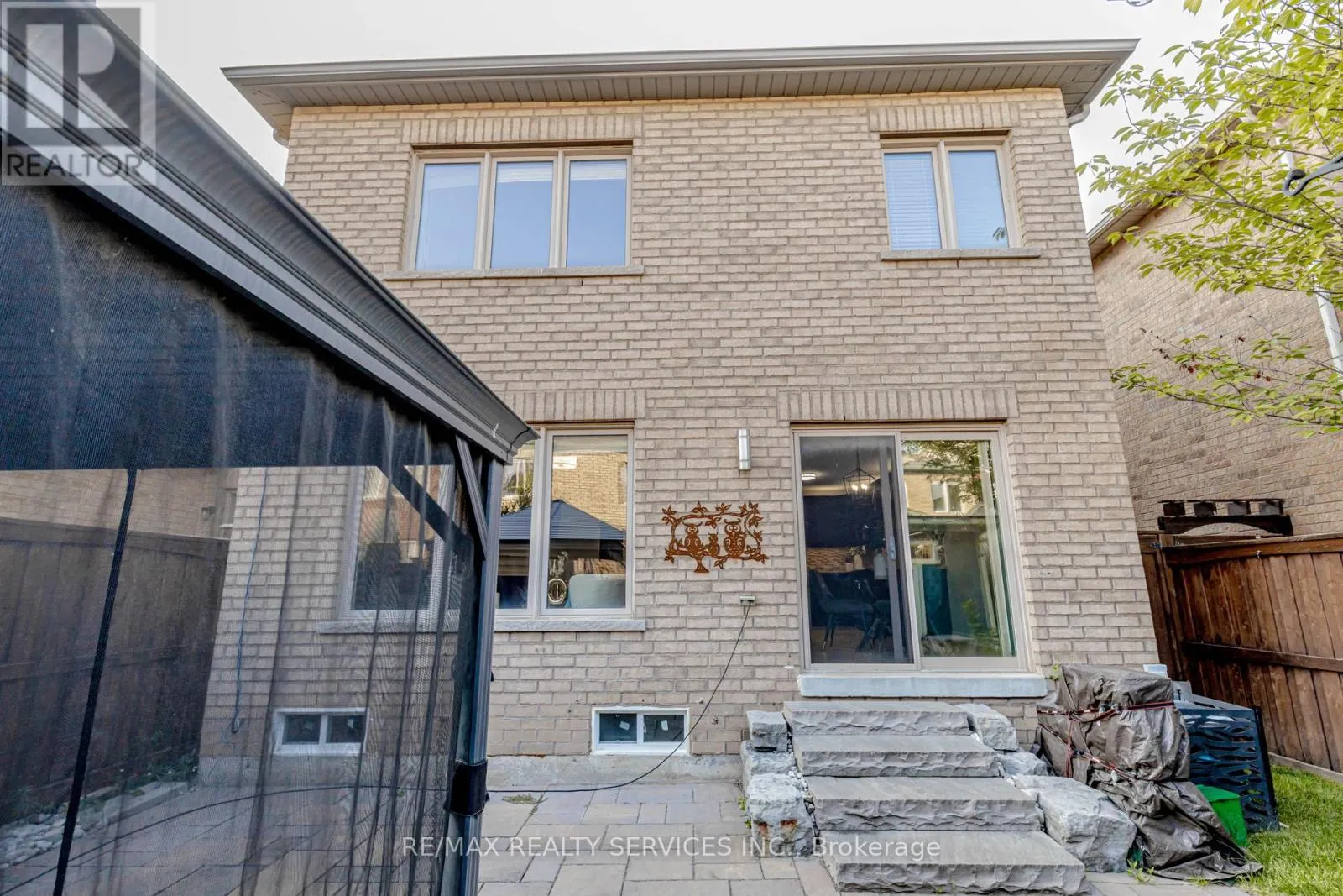 152 WESTON DRIVE