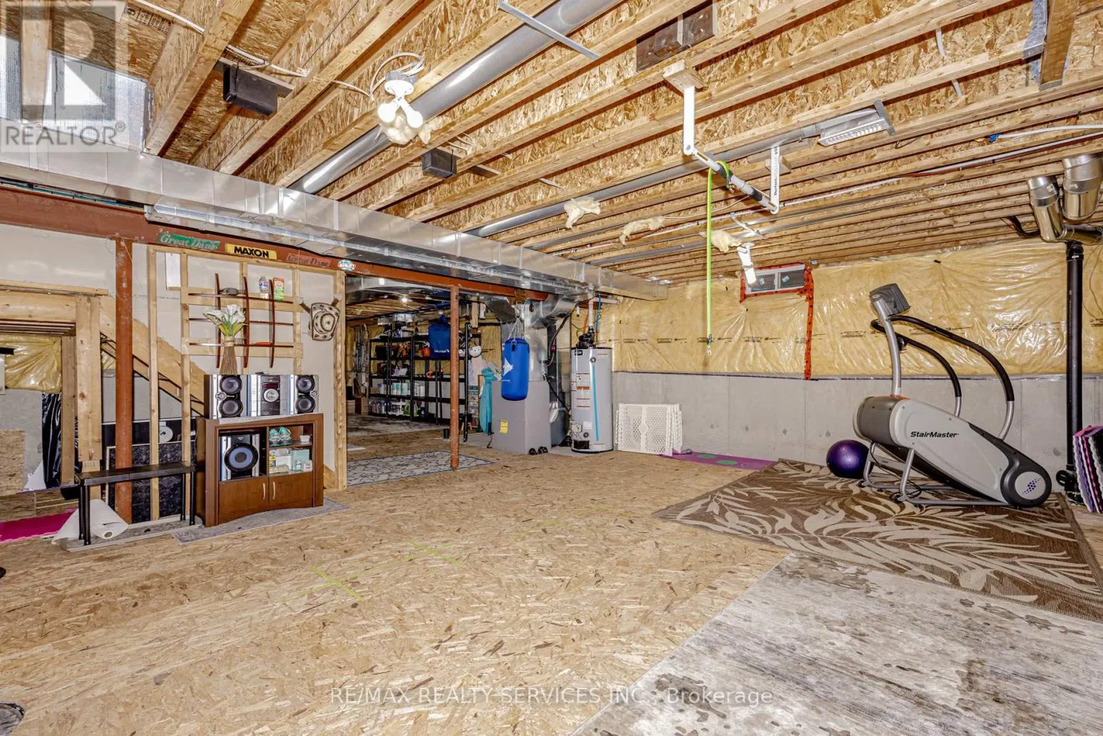 152 WESTON DRIVE