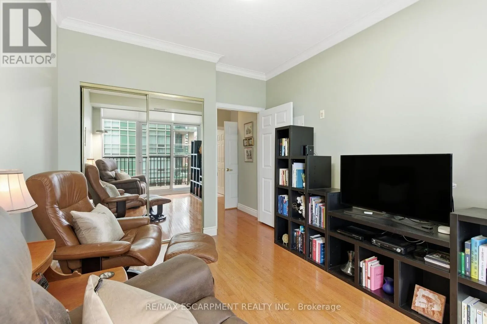 512 - 399 ELIZABETH STREET