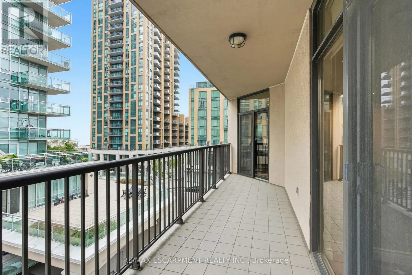 512 - 399 ELIZABETH STREET