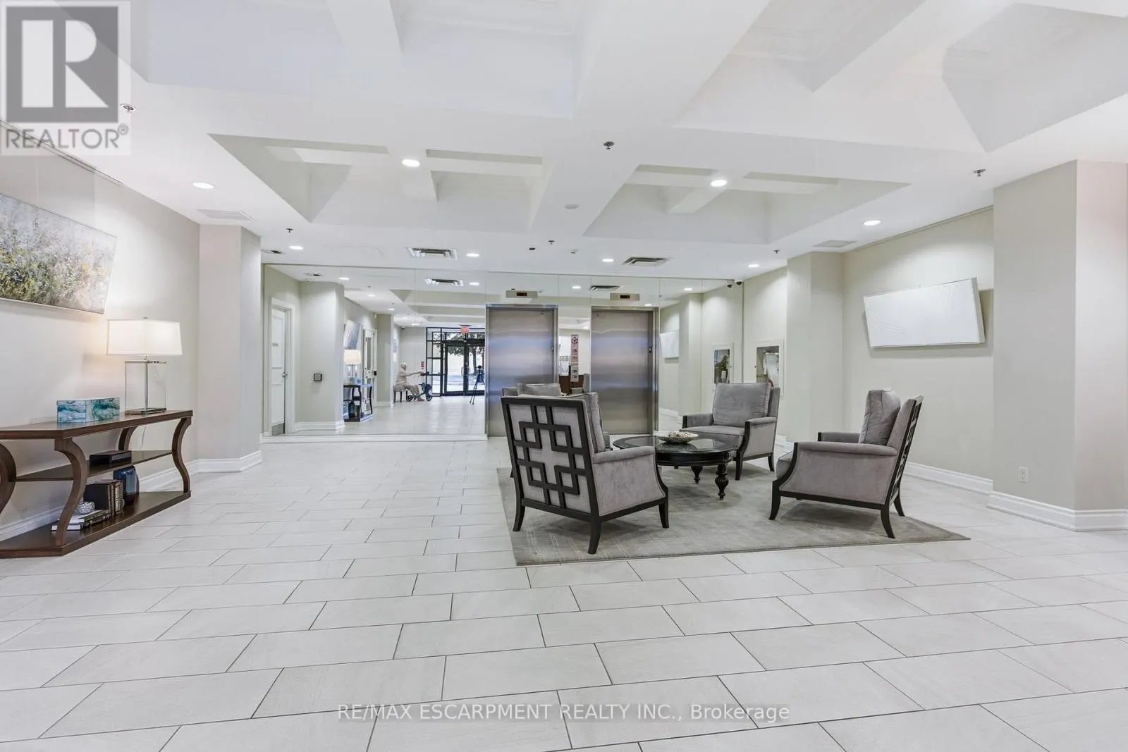 512 - 399 ELIZABETH STREET