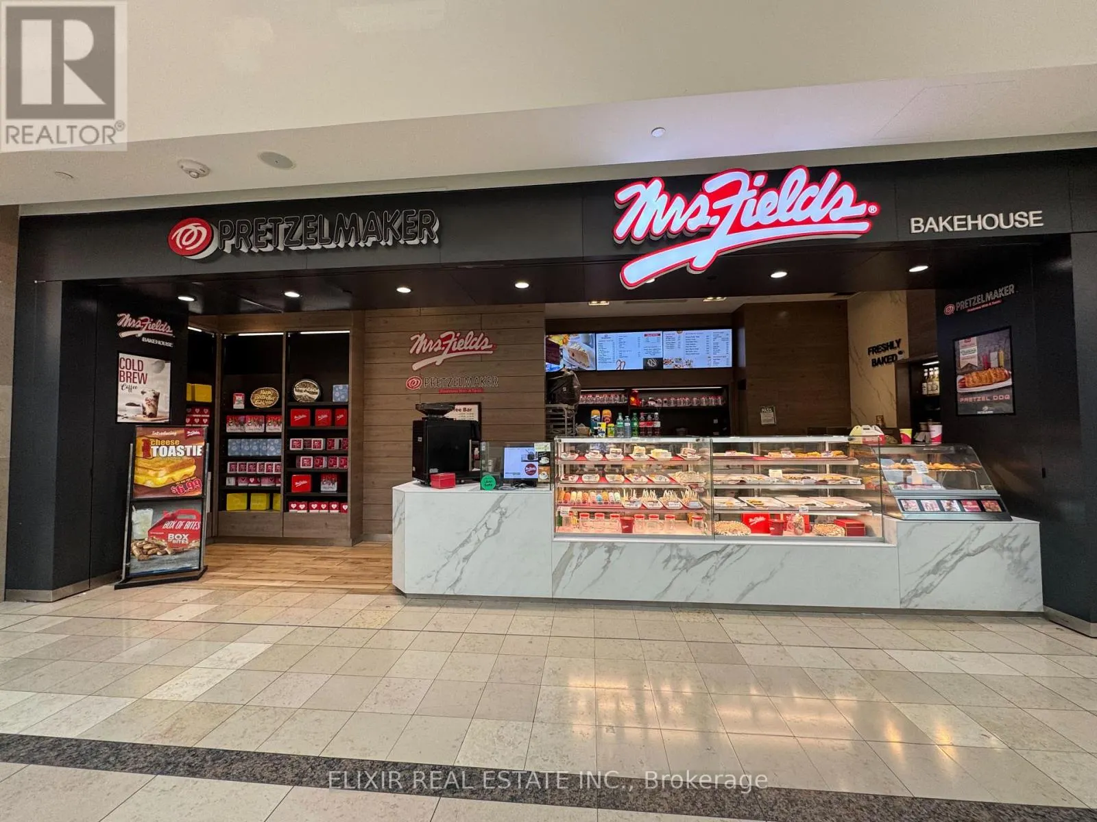 1063 - 25 THE WEST MALL