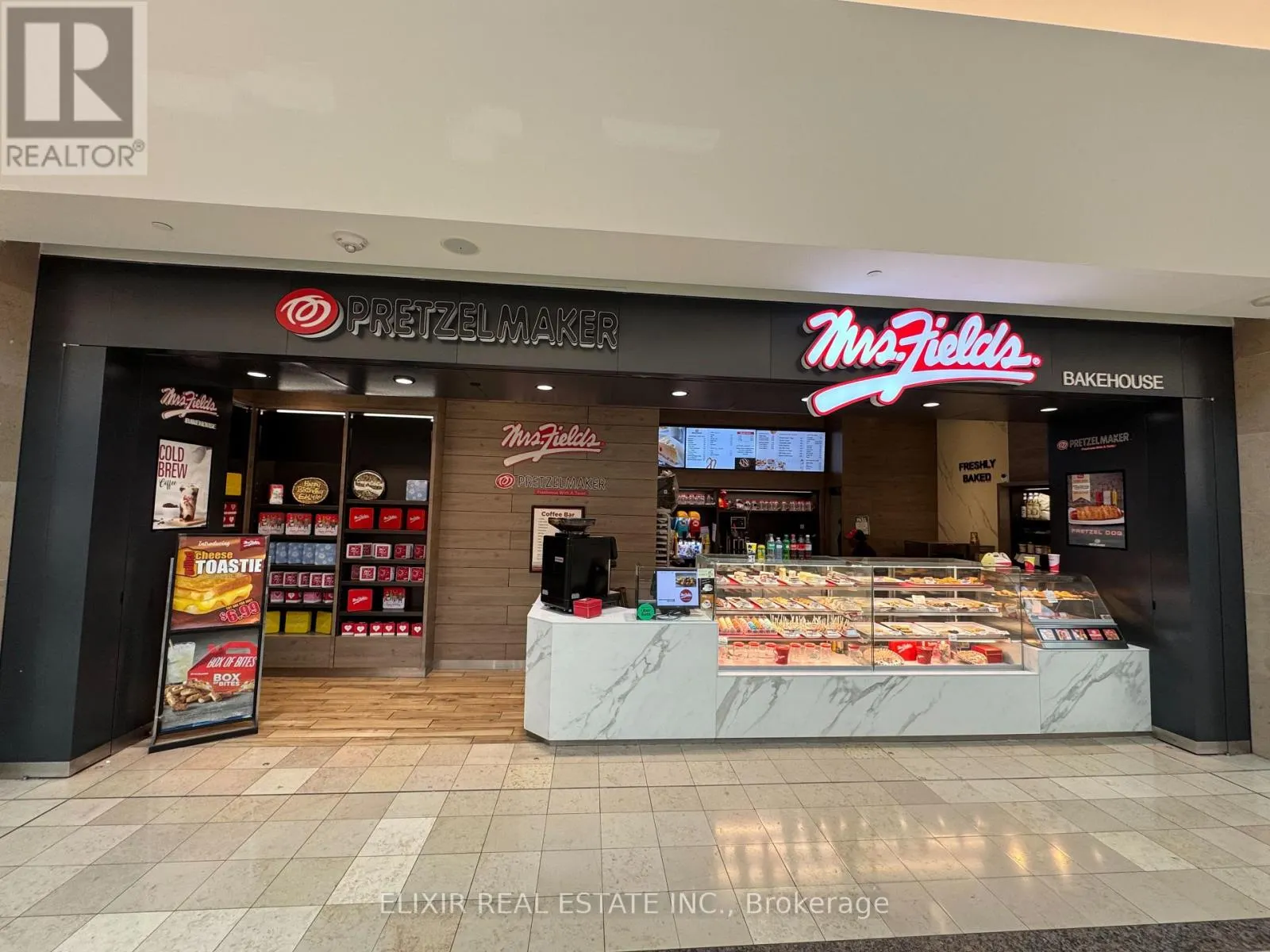 1063 - 25 THE WEST MALL