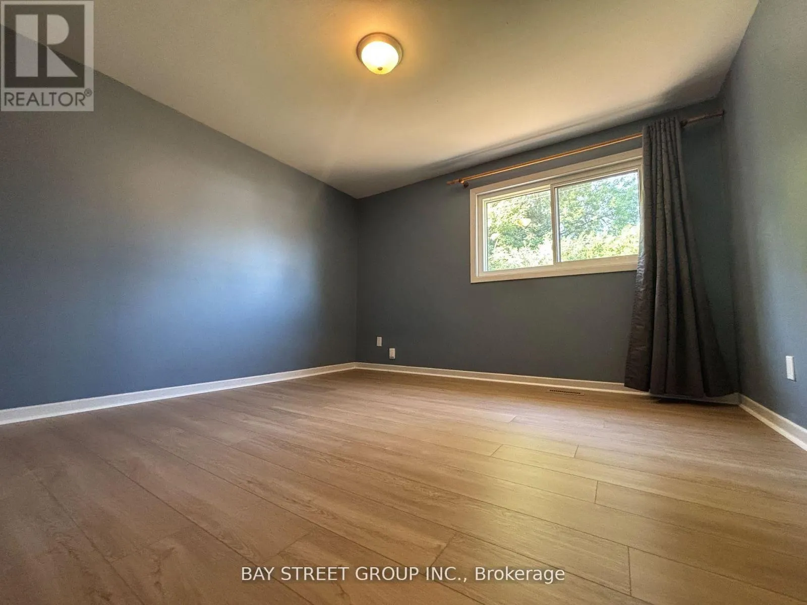 632 ARDLEIGH CRESCENT