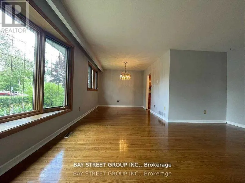 632 ARDLEIGH CRESCENT