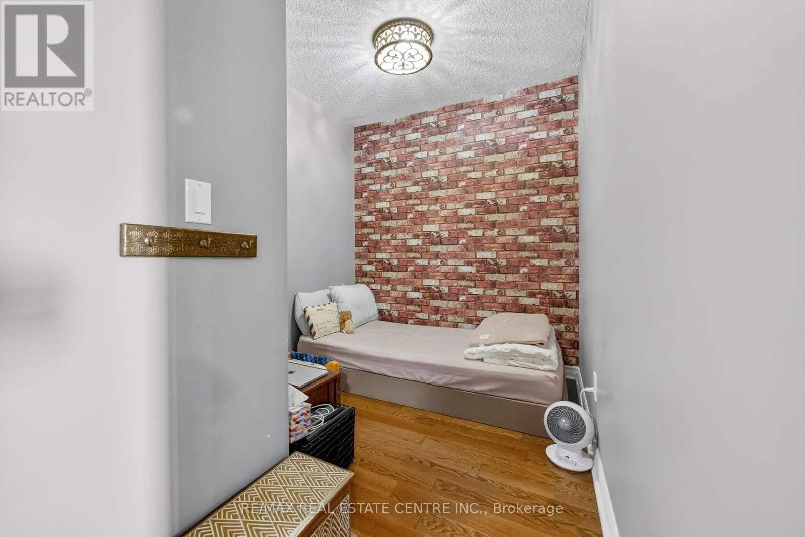 2101 - 4090 LIVING ARTS DRIVE