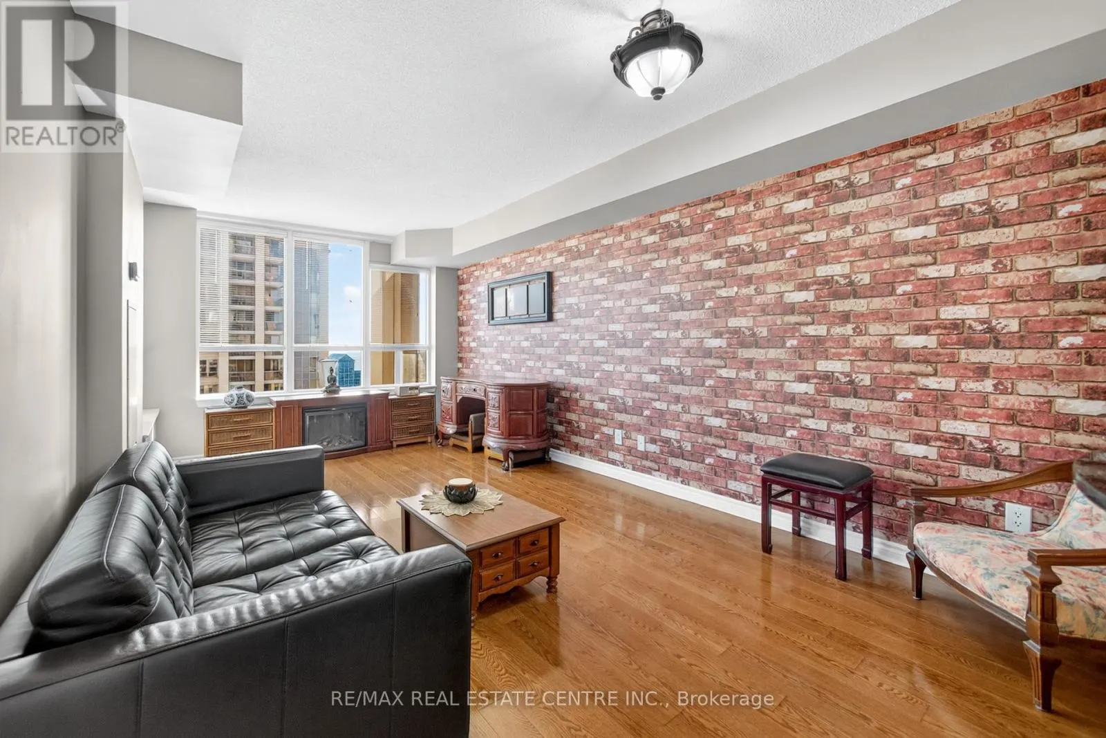 2101 - 4090 LIVING ARTS DRIVE