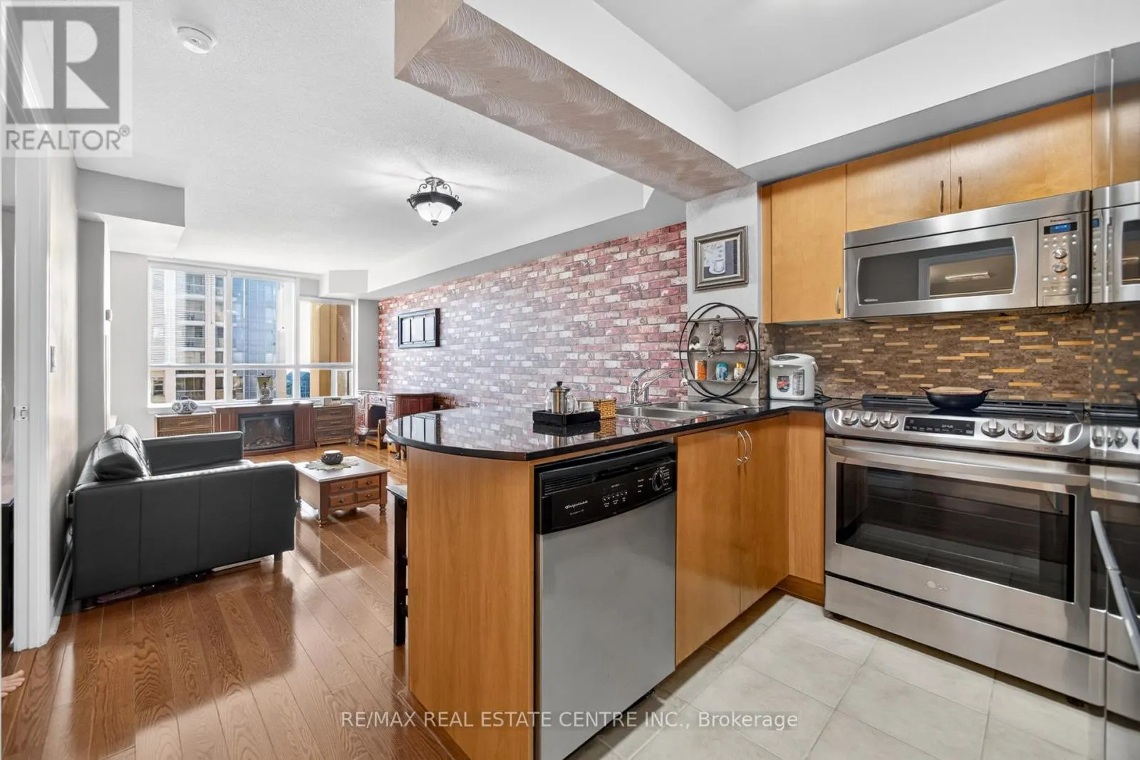 2101 - 4090 LIVING ARTS DRIVE
