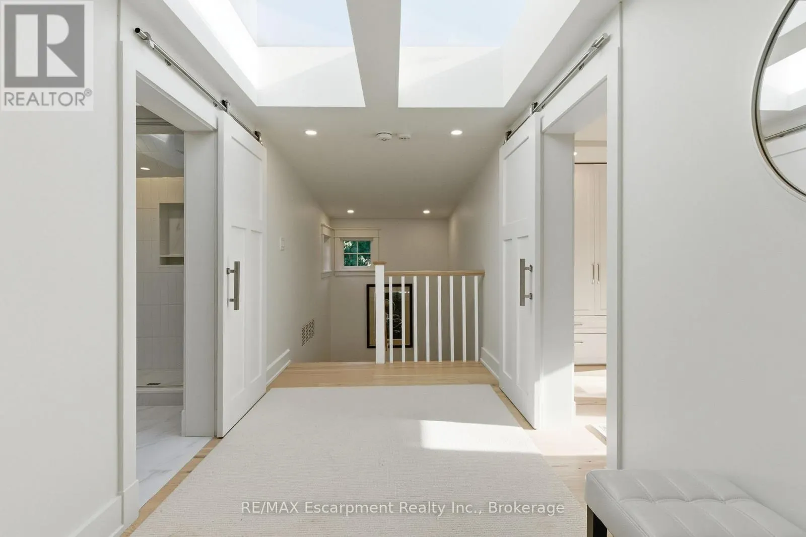 1110 LAKESHORE ROAD W