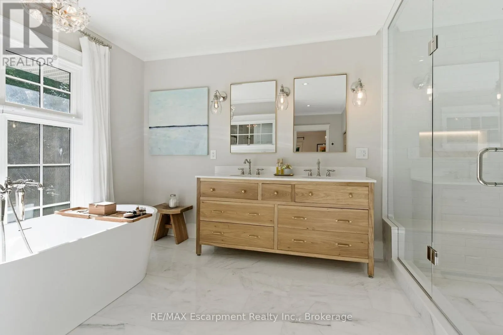 1110 LAKESHORE ROAD W