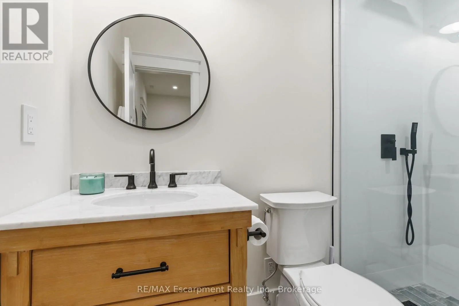 1110 LAKESHORE ROAD W