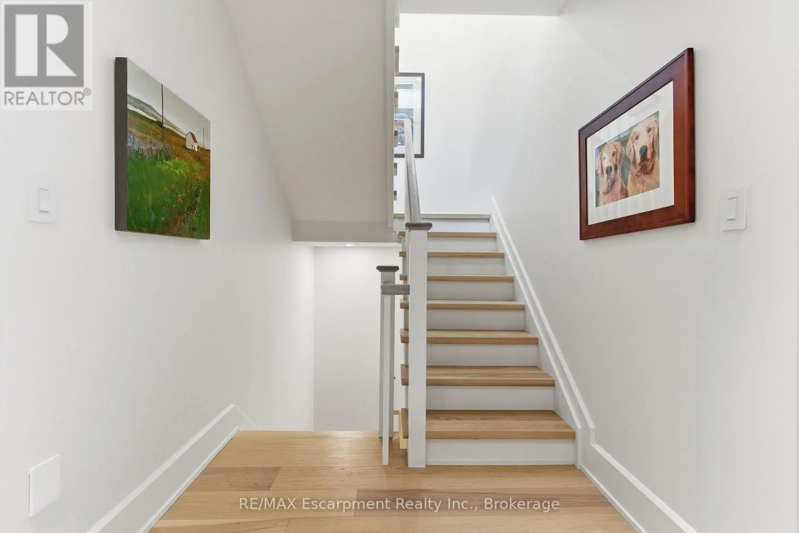 1110 LAKESHORE ROAD W