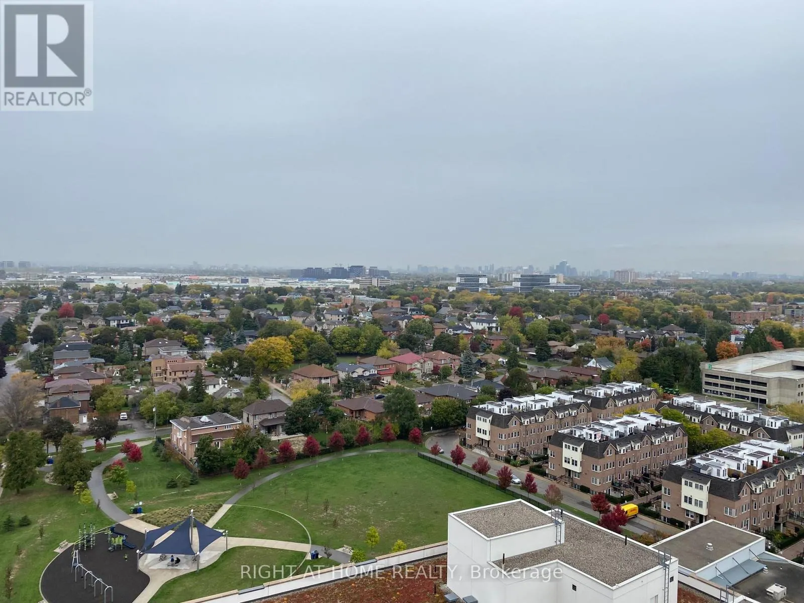 1822 - 800 LAWRENCE AVENUE
