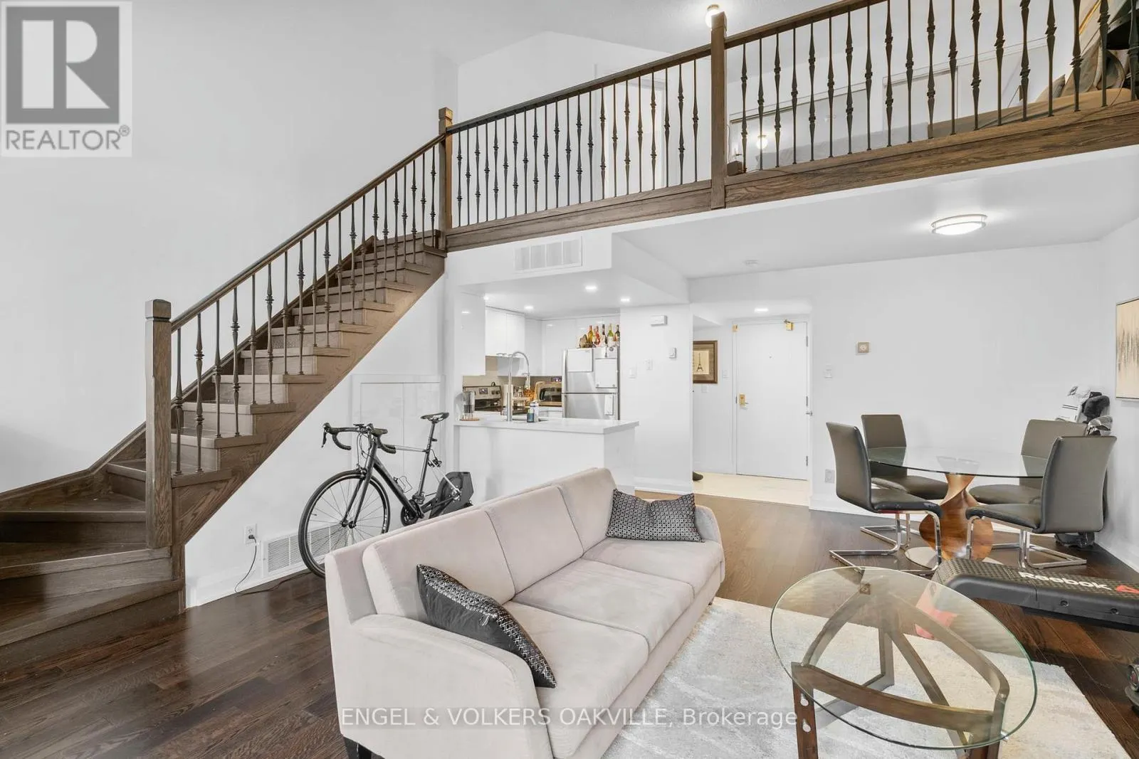 416 - 100 BRONTE ROAD