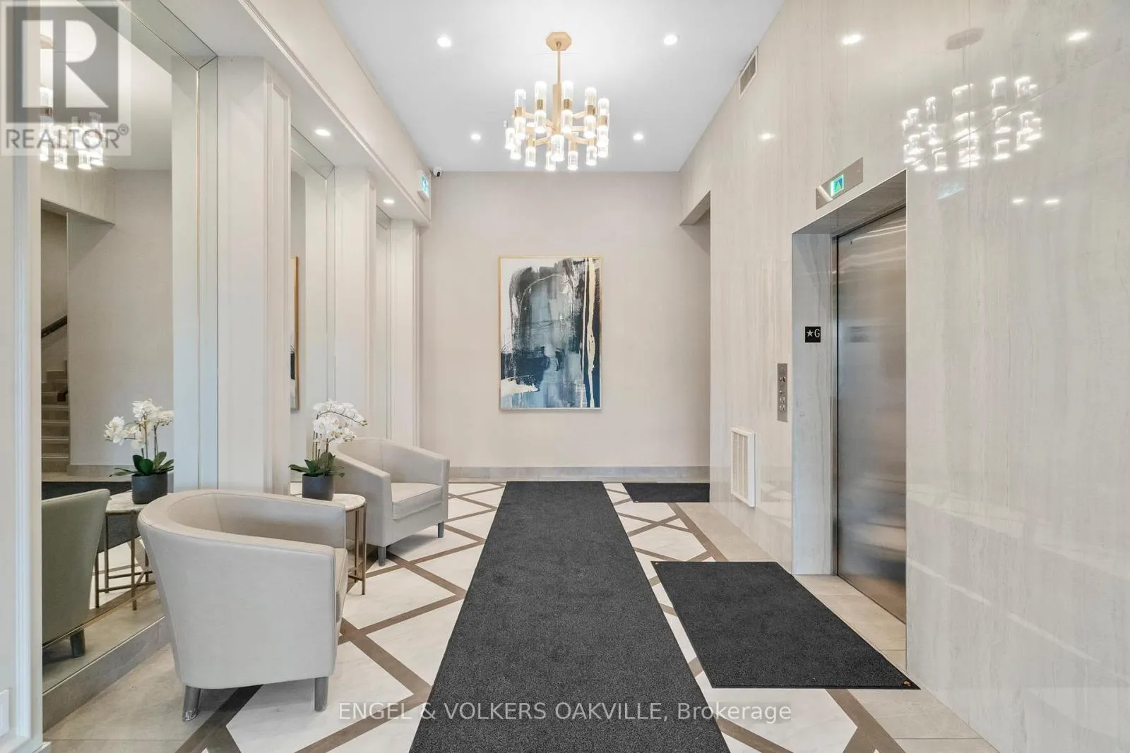416 - 100 BRONTE ROAD