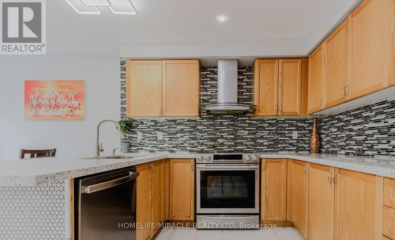 27 SILVER EGRET ROAD