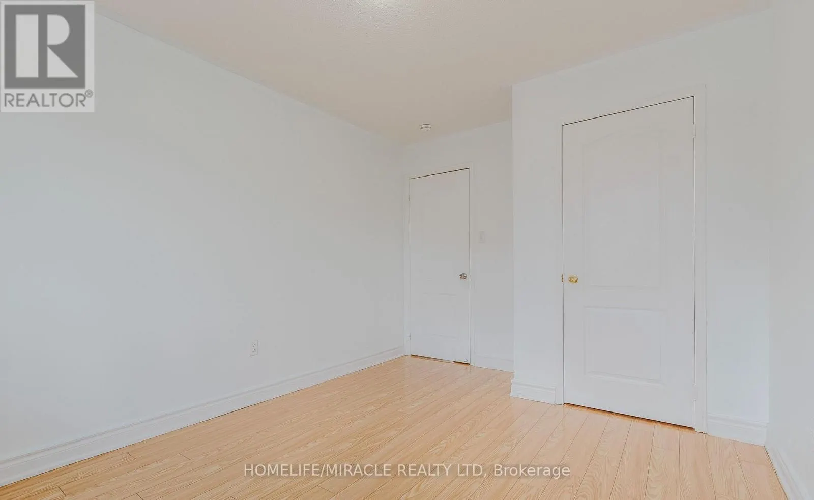 27 SILVER EGRET ROAD