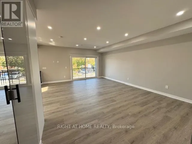 UPPER - 4425 CURIA CRESCENT