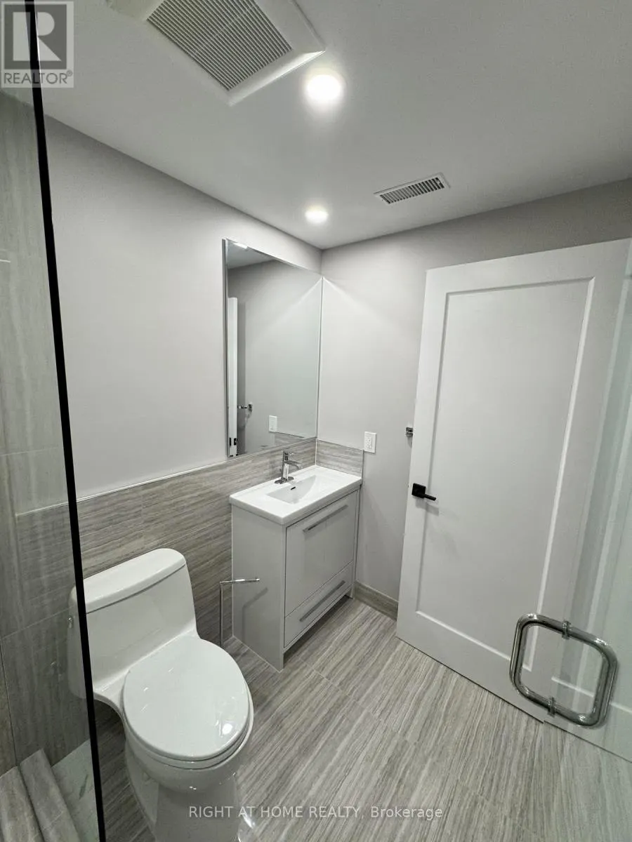 LOWER - 4425 CURIA CRESCENT