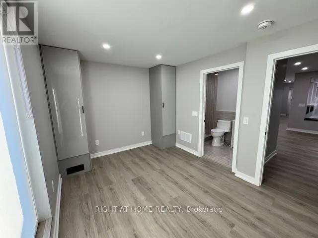 LOWER - 4425 CURIA CRESCENT