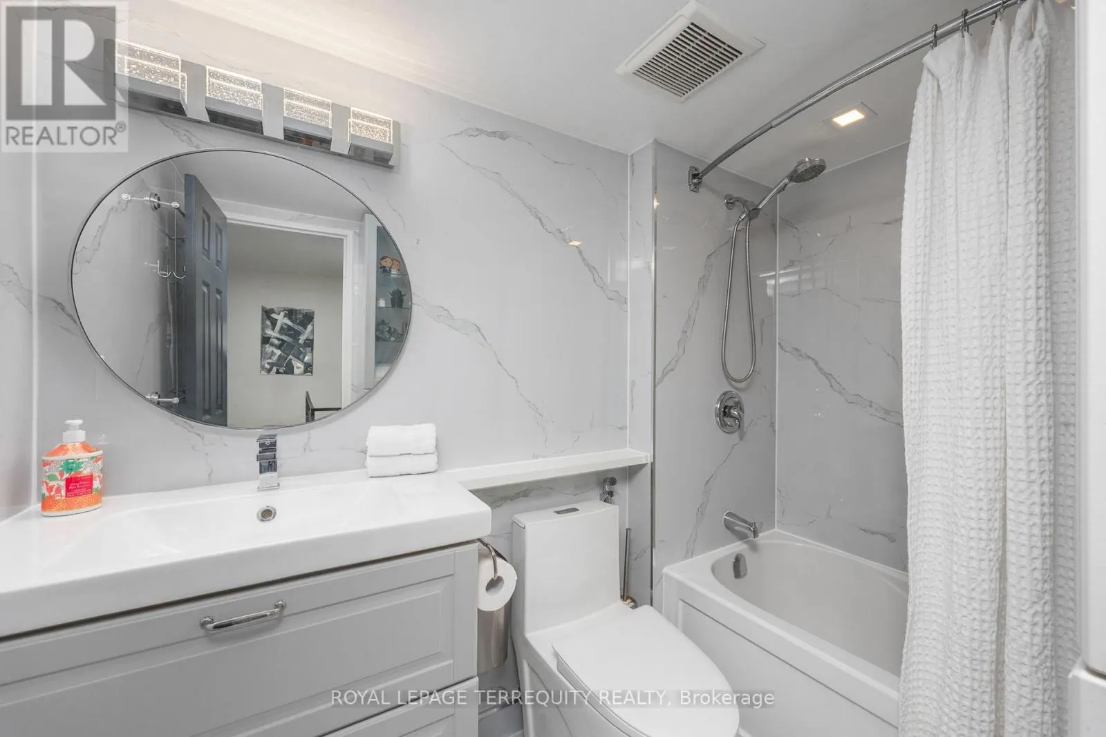 77 - 1250 MISSISSAUGA VALLEY BOULEVARD