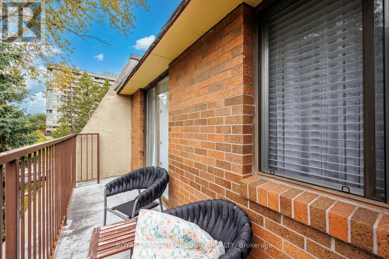 77 - 1250 MISSISSAUGA VALLEY BOULEVARD