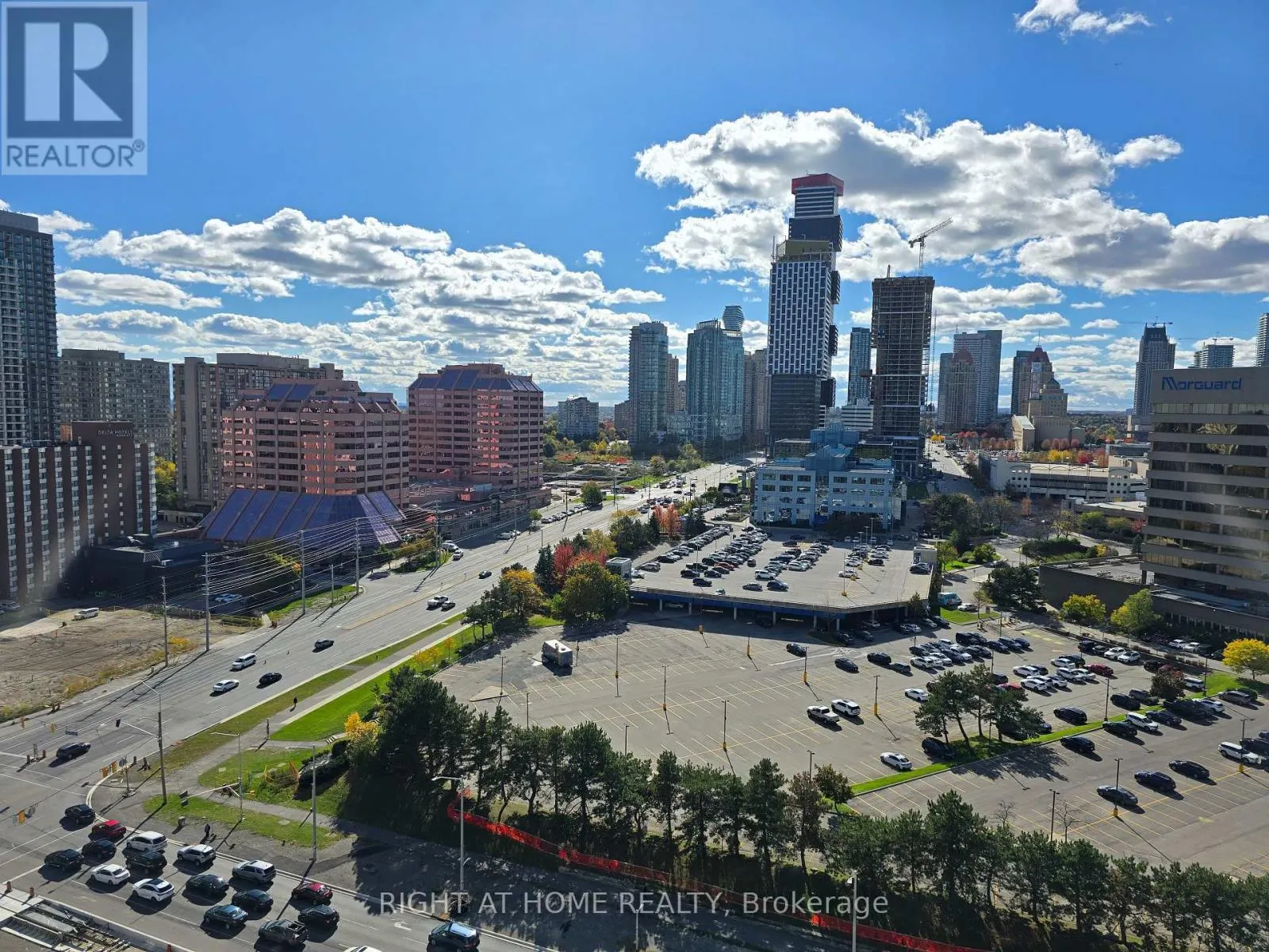 1605 - 50 ABSOLUTE AVENUE