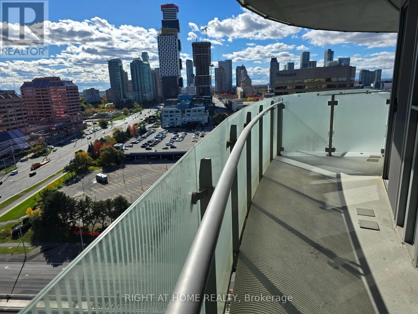 1605 - 50 ABSOLUTE AVENUE