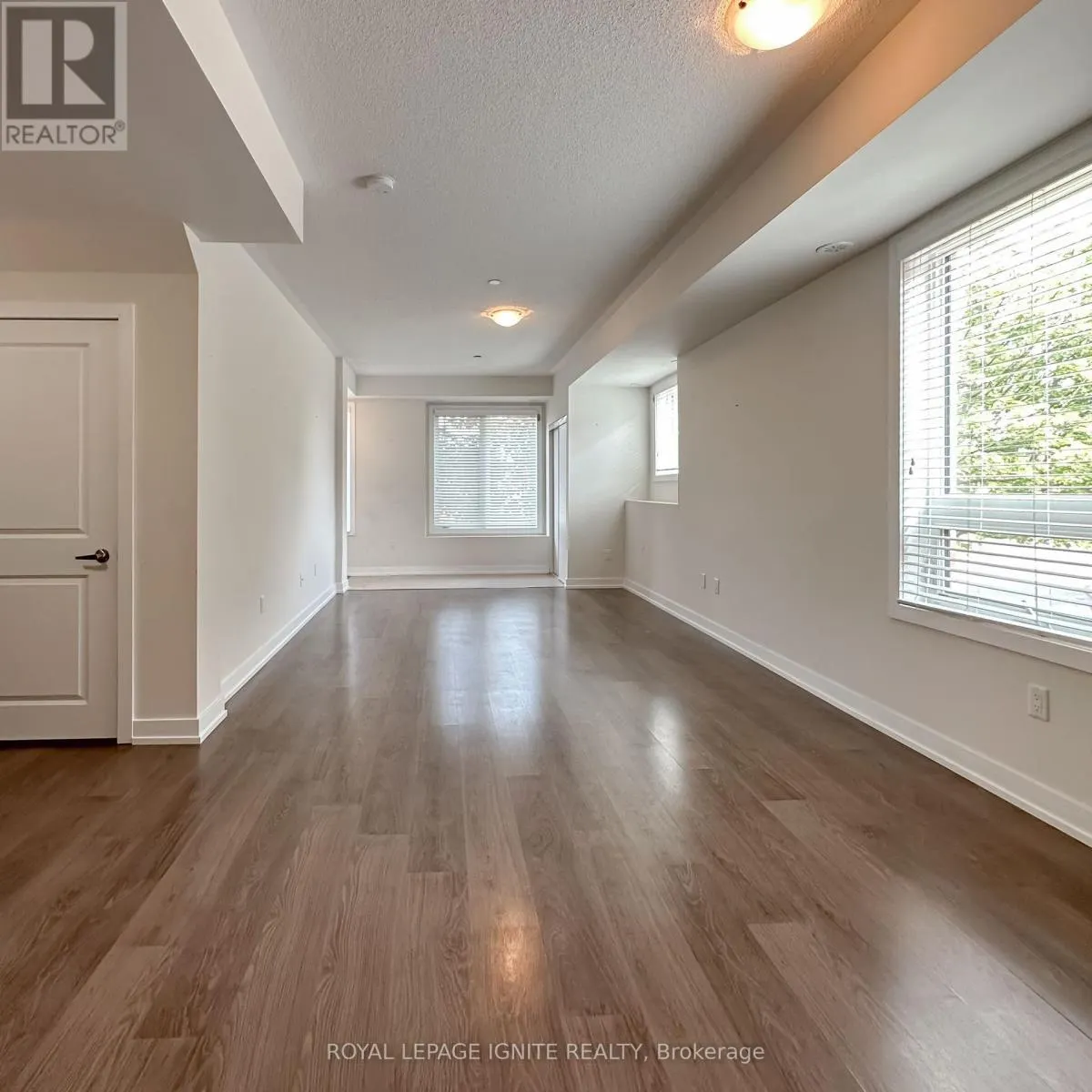 202 - 250 ROYAL YORK ROAD