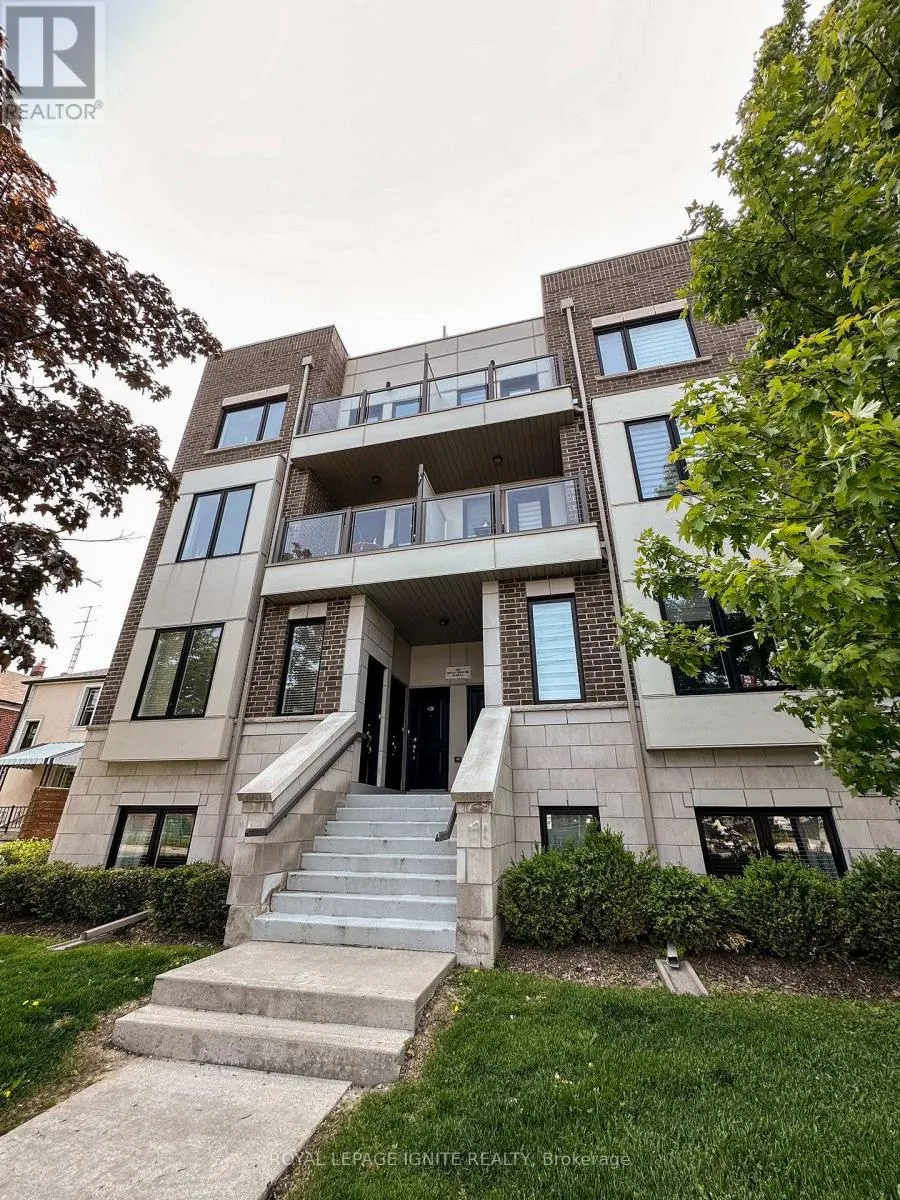 202 - 250 ROYAL YORK ROAD