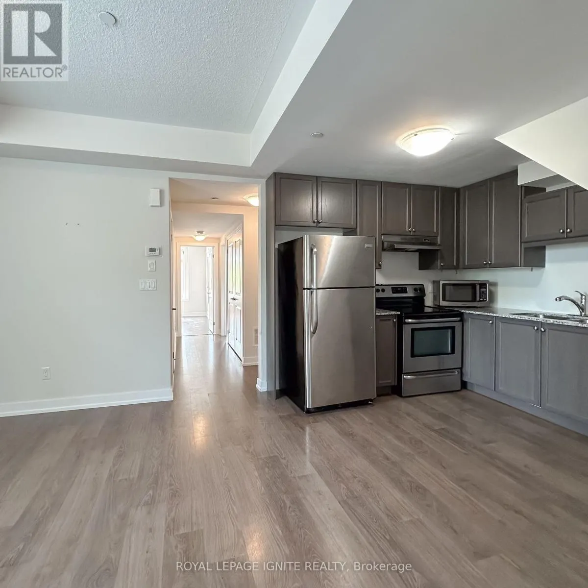 202 - 250 ROYAL YORK ROAD