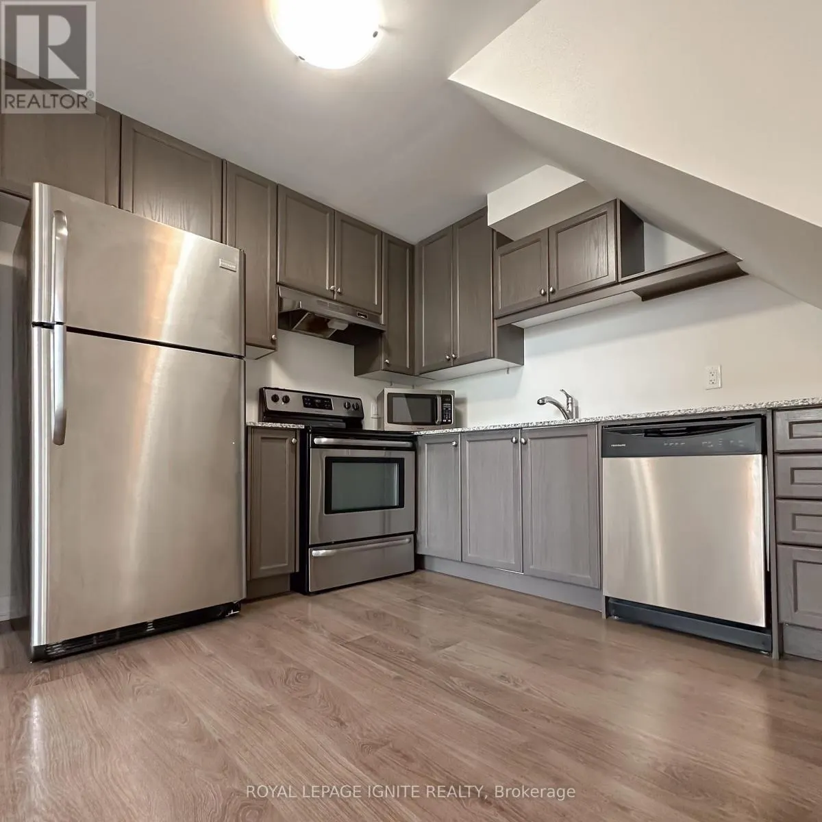 202 - 250 ROYAL YORK ROAD