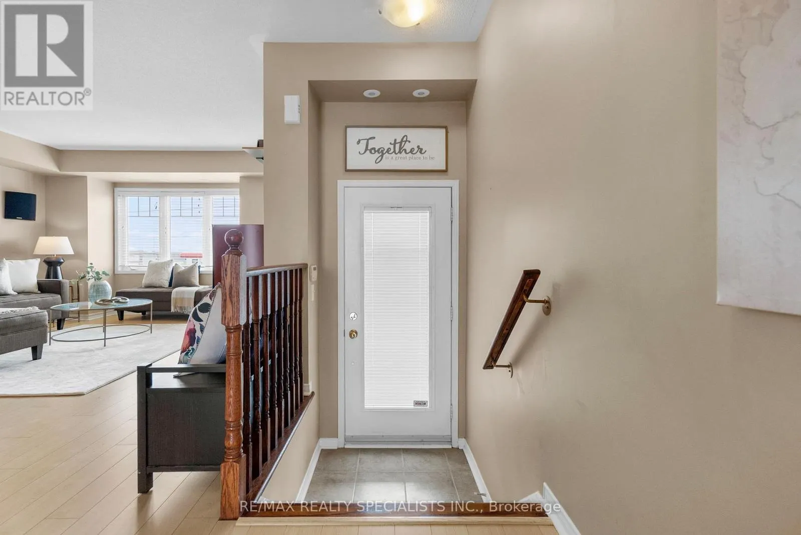 19 - 3985 EGLINTON AVENUE W