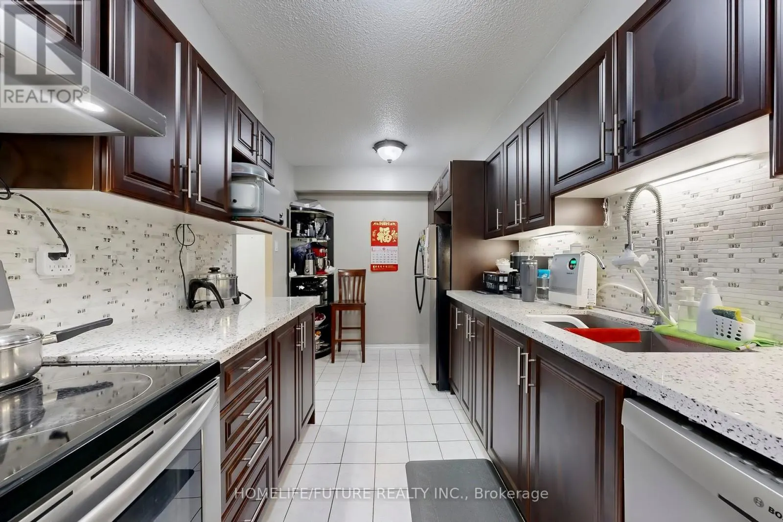 409 - 10 TOBERMORY DRIVE