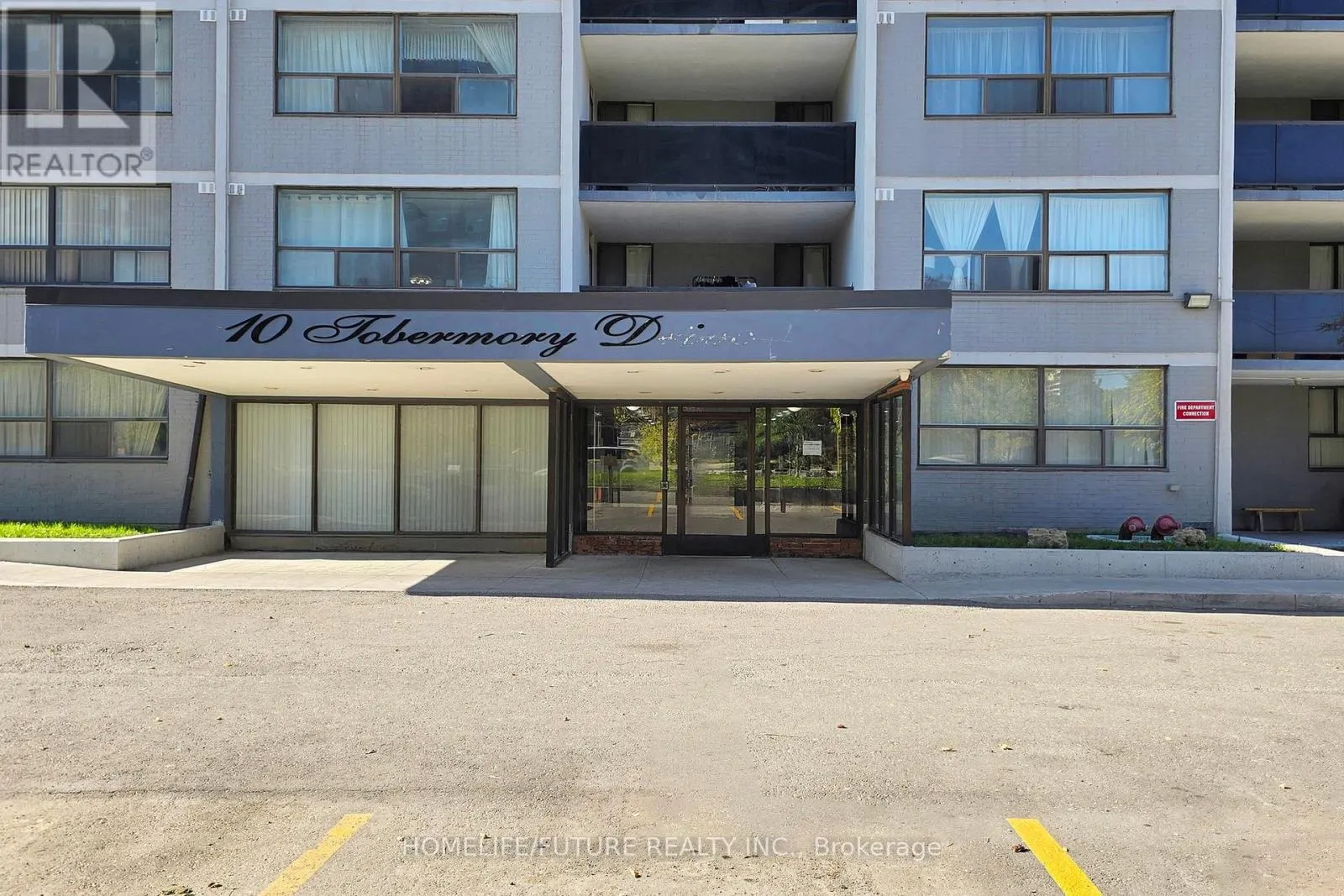 409 - 10 TOBERMORY DRIVE