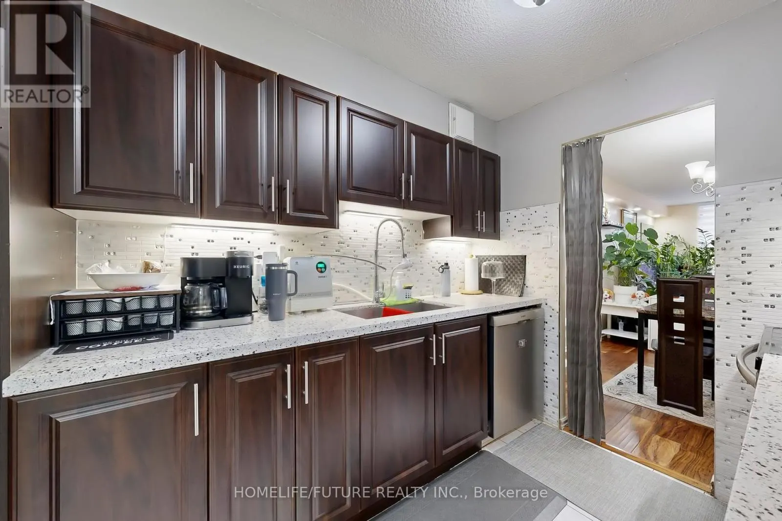 409 - 10 TOBERMORY DRIVE
