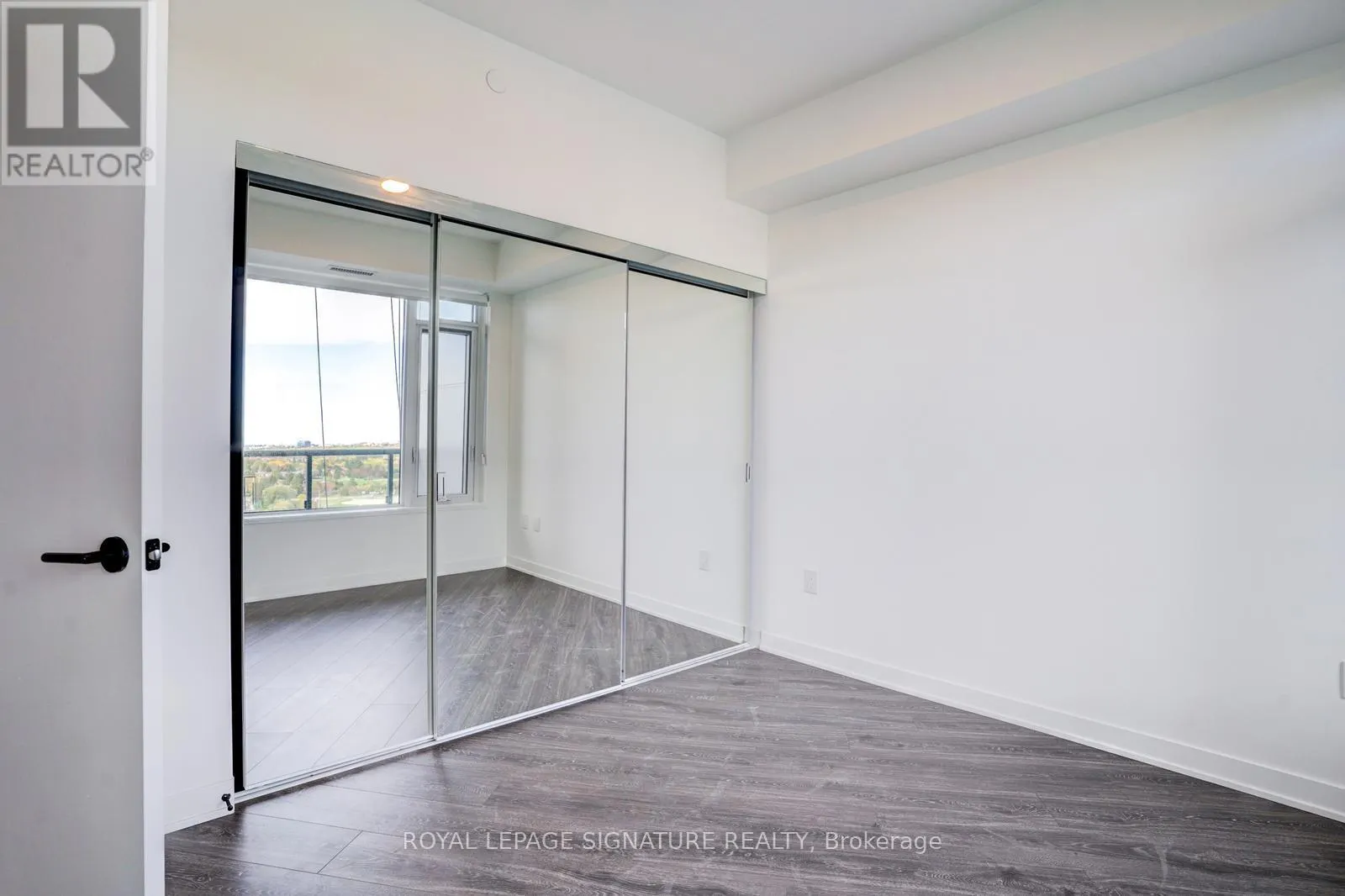 1001 - 2495 EGLINTON AVENUE