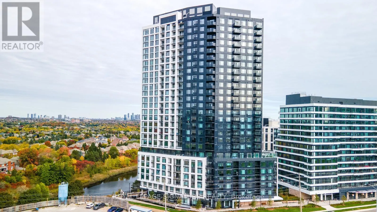 1001 - 2495 EGLINTON AVENUE